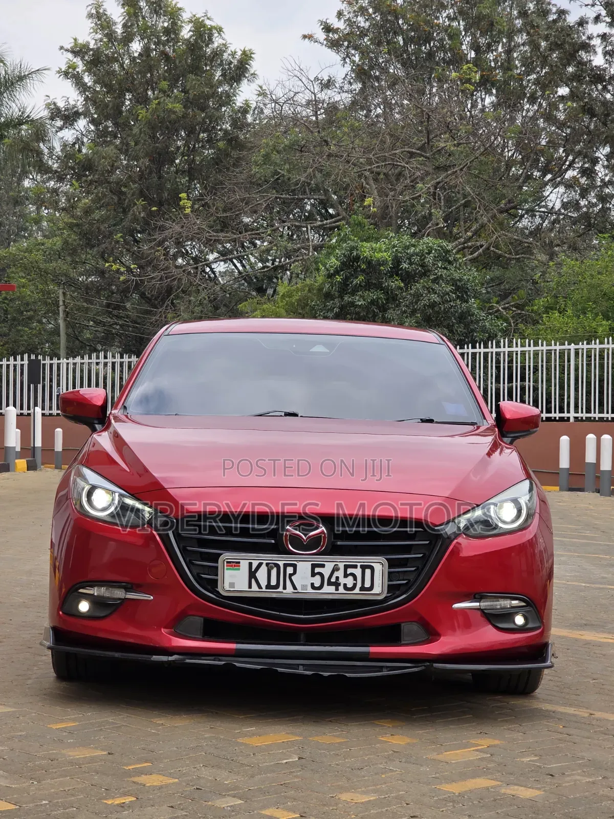 Mazda Axela 2015 Red