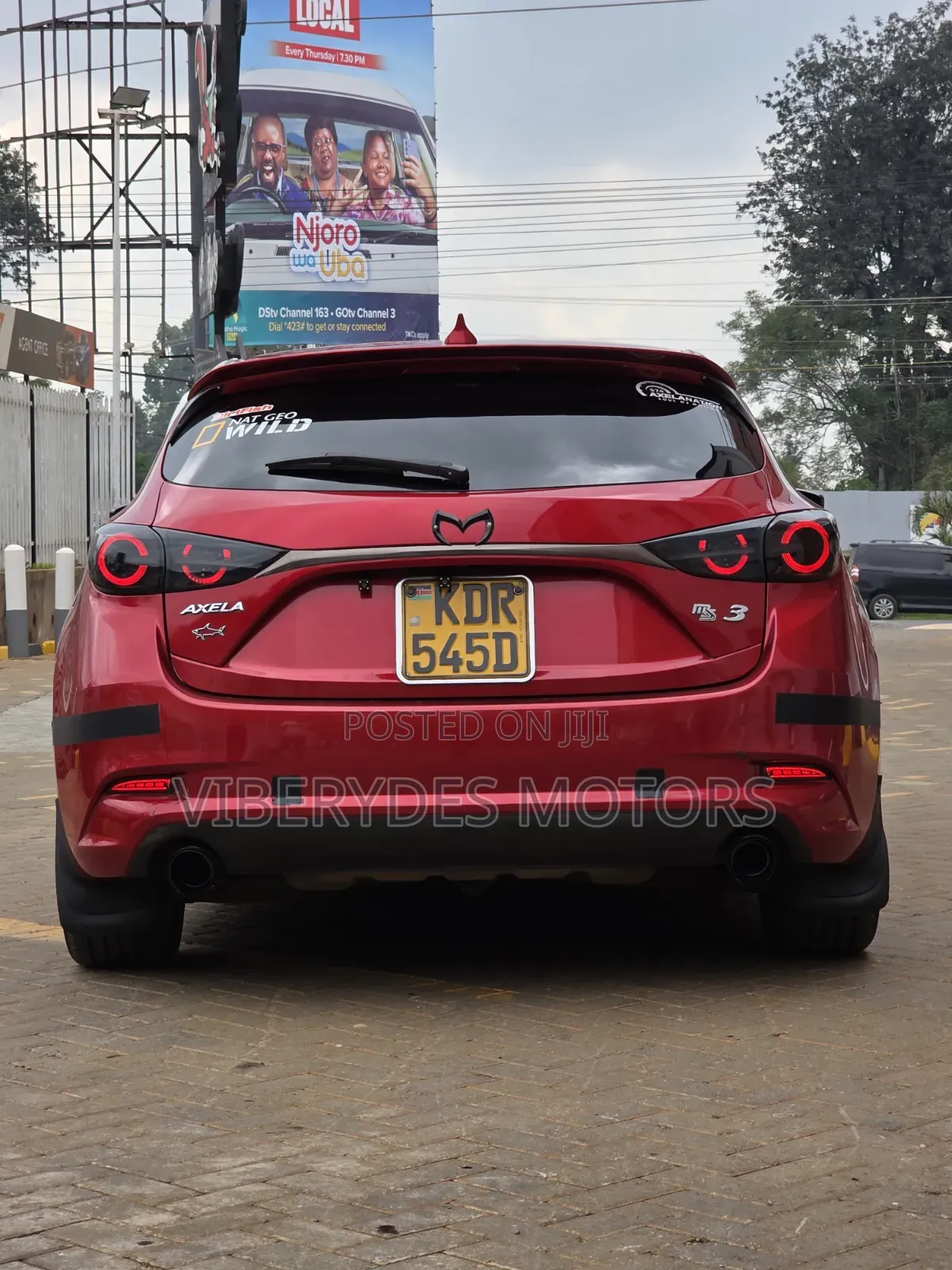 Mazda Axela 2015 Red