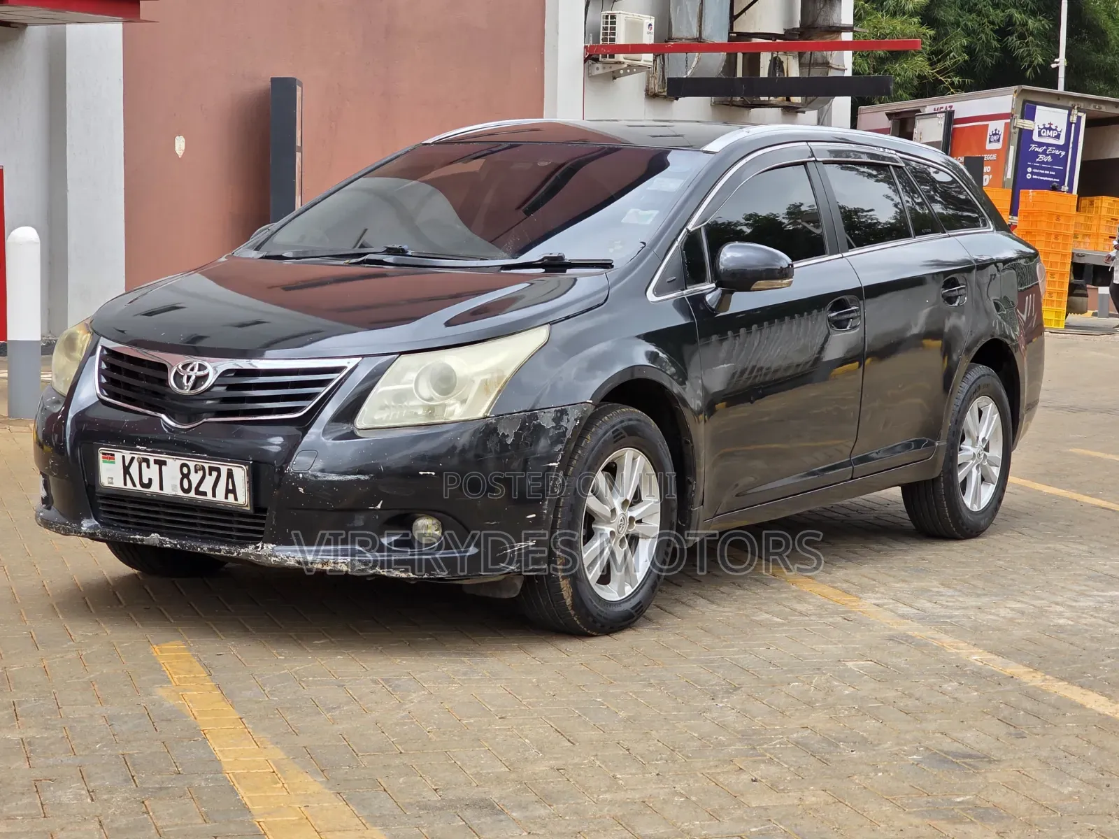Toyota Avensis 2012 Black