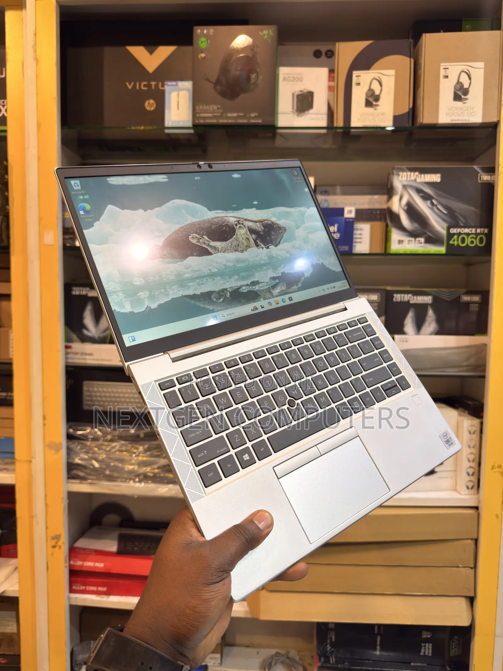Laptop HP EliteBook 840 G7 8GB Intel Core i7 SSD 256GB