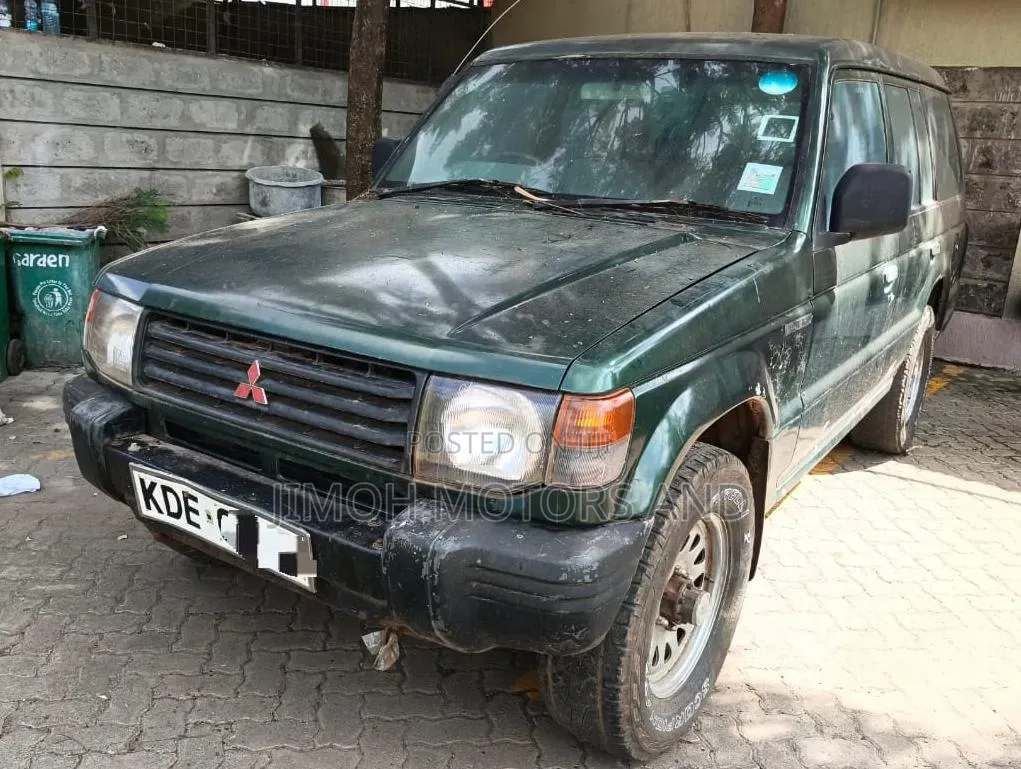 Mitsubishi Pajero 2008 Green