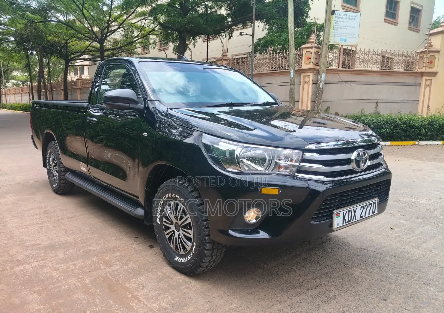 Toyota Hilux 2019 Black