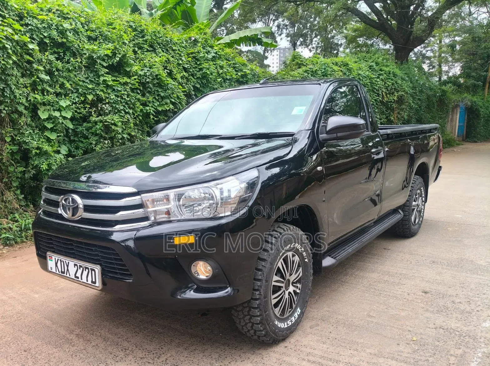 Toyota Hilux 2019 Black