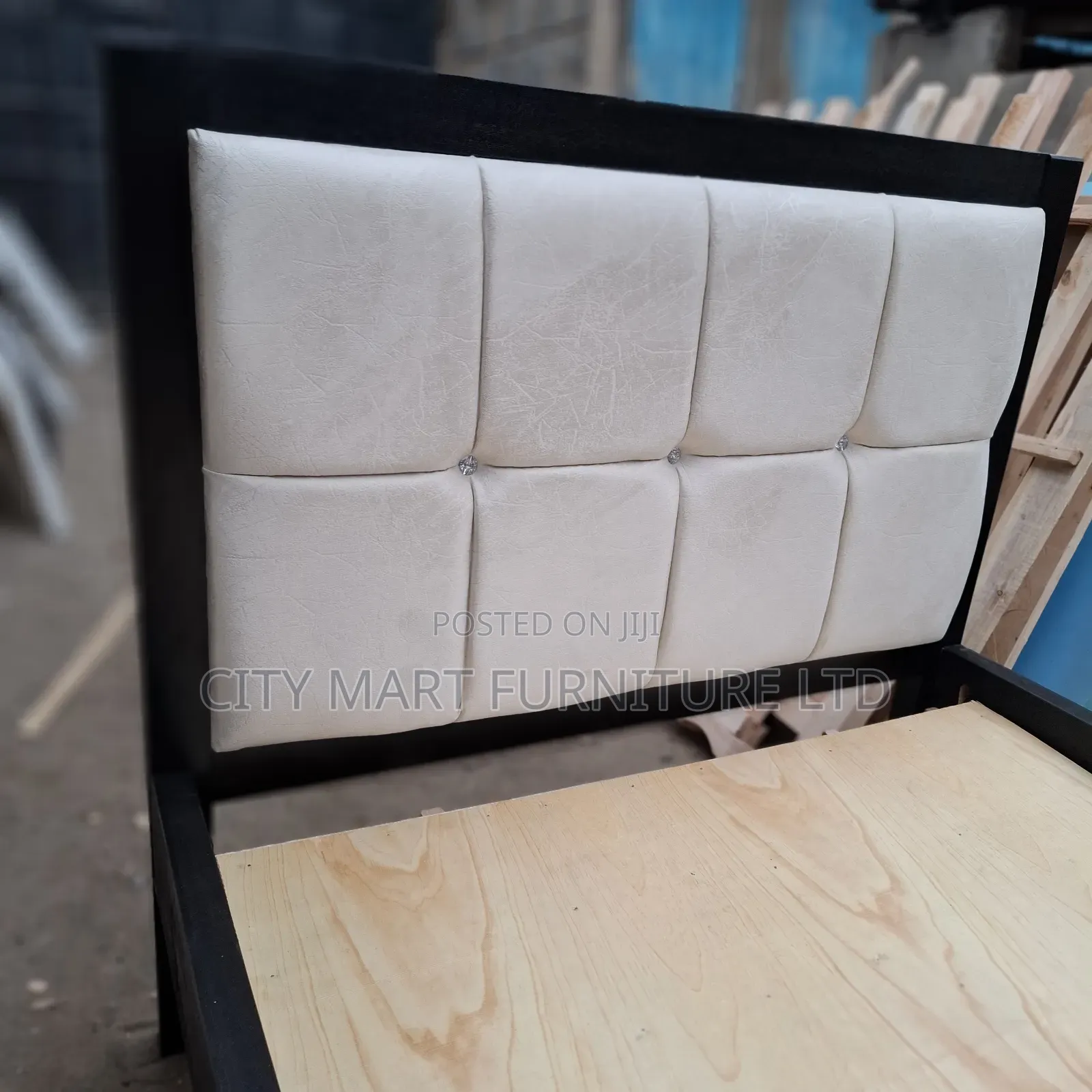 Bold Modern Mocket Beds on Offer!