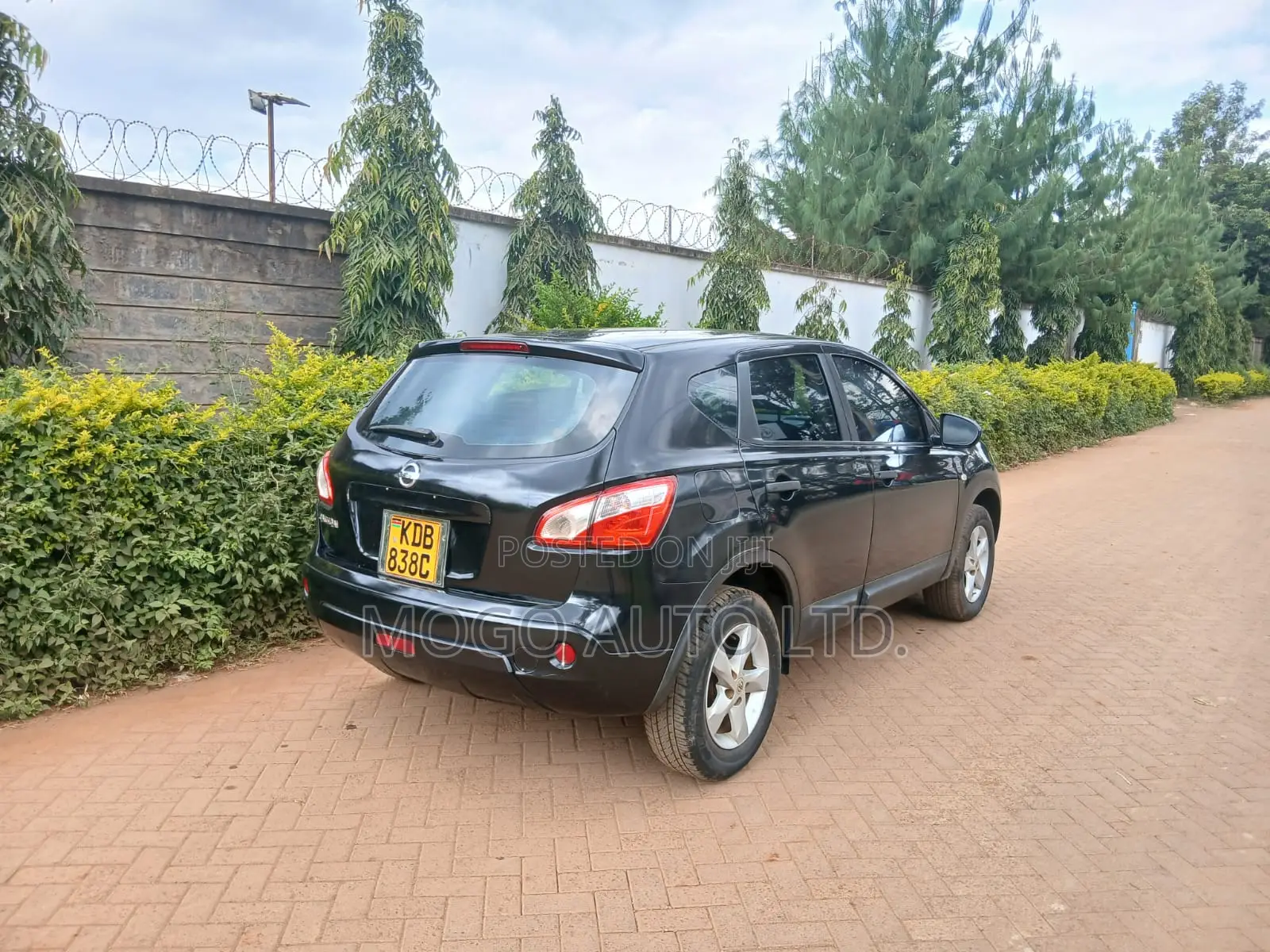 Nissan Qashqai 2013 Black