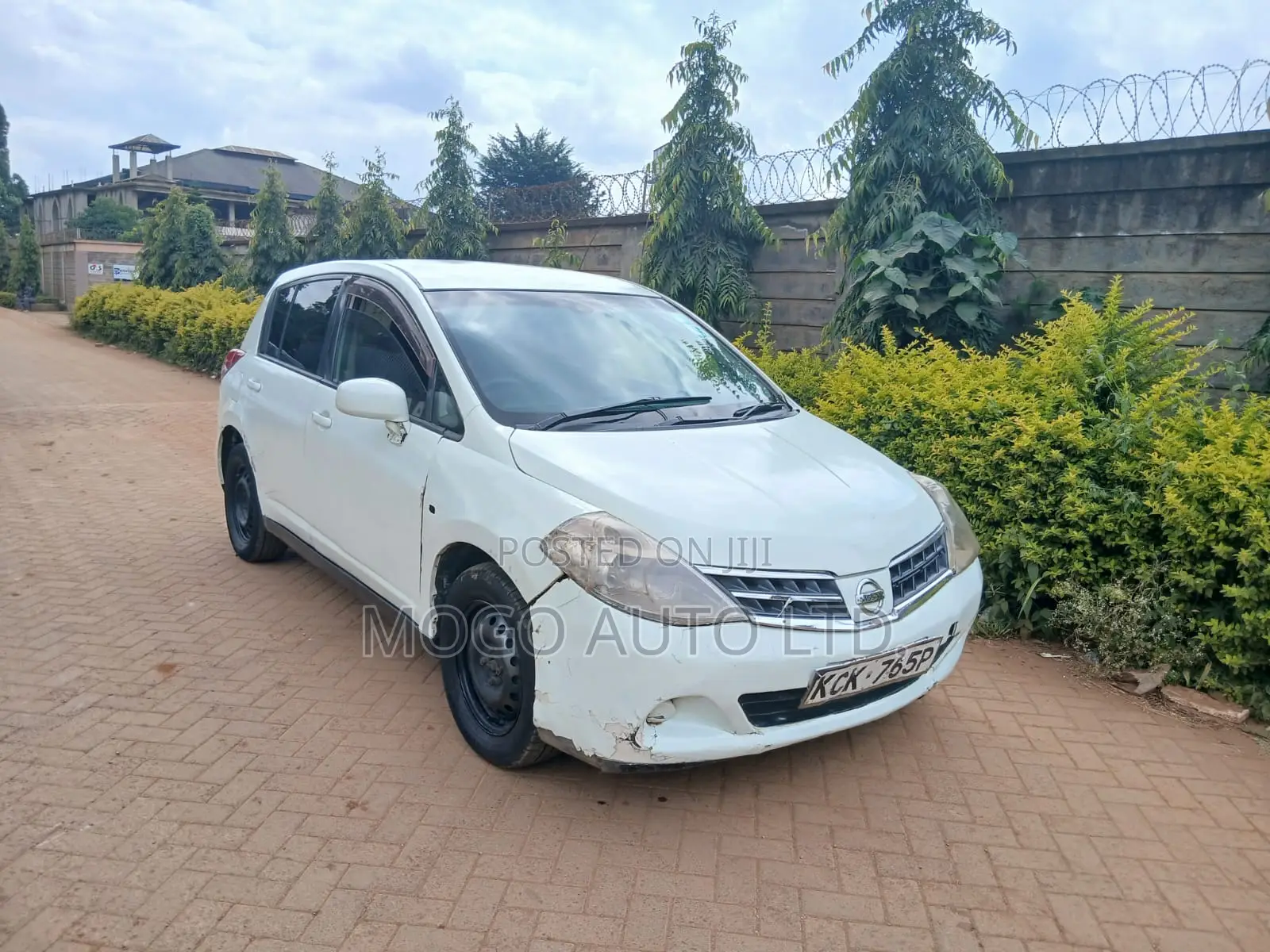 Nissan Tiida 2009 White