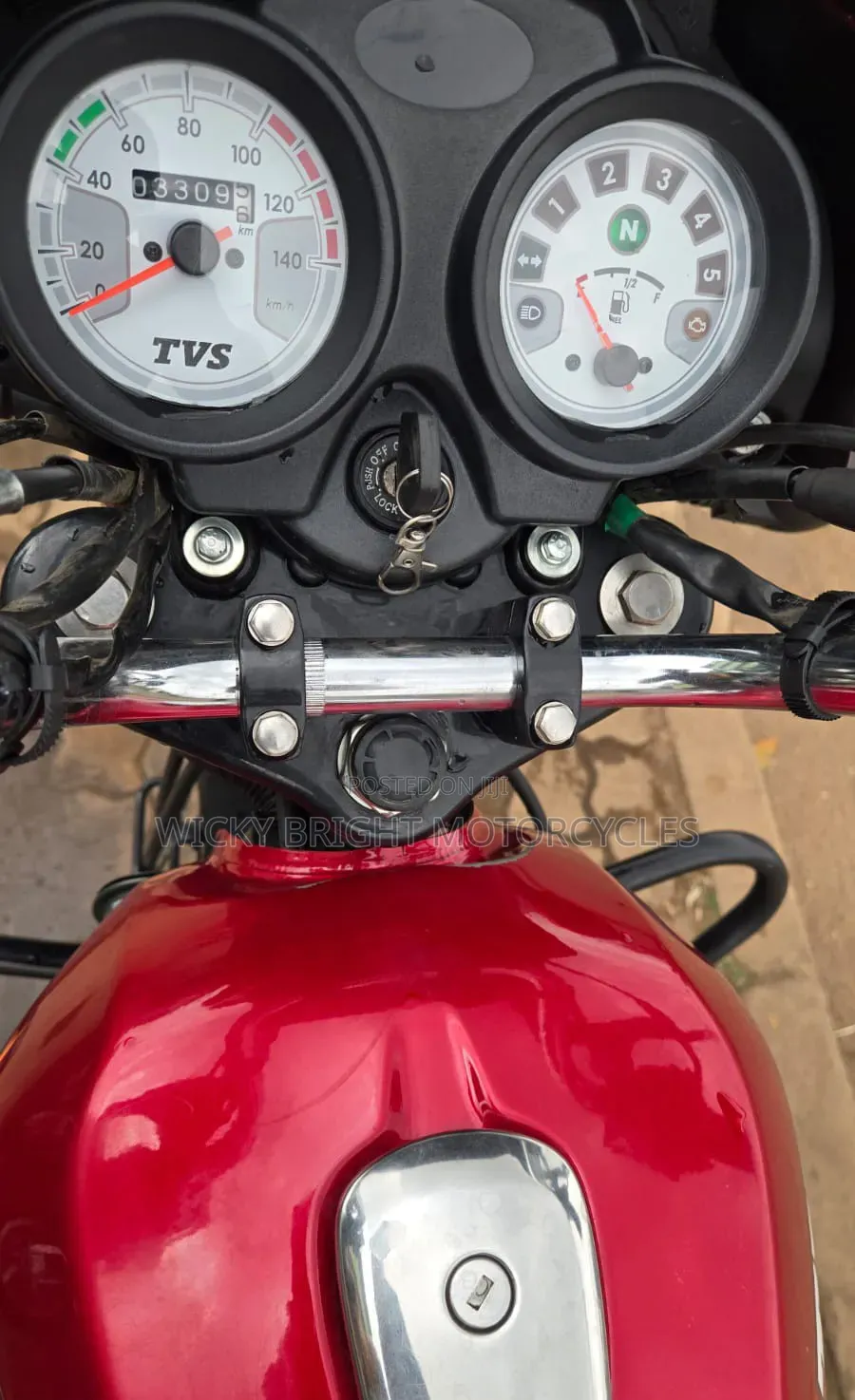 TVS HLX Plus ES 2025 Red