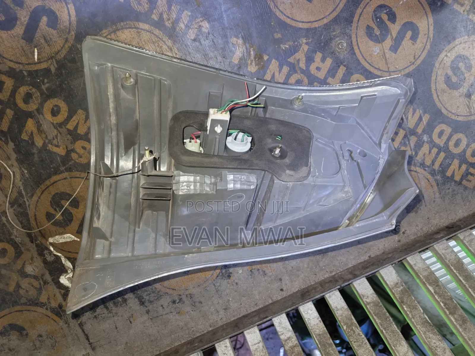 Toyota Wish 2005 Tail Light Right Side