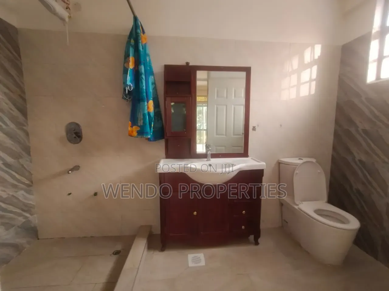 4bdrm Bungalow in Ngong CBD for rent
