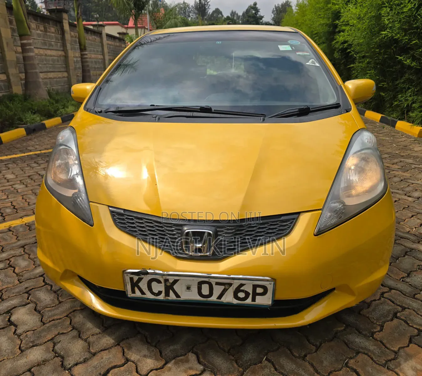 Honda Fit 2010 Yellow