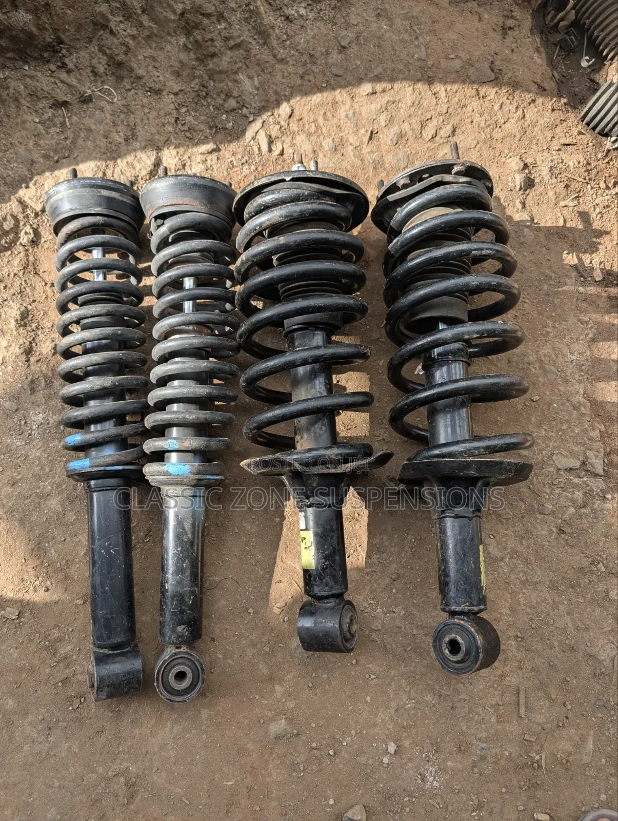 Land Rover Discovery 3 Shocks.