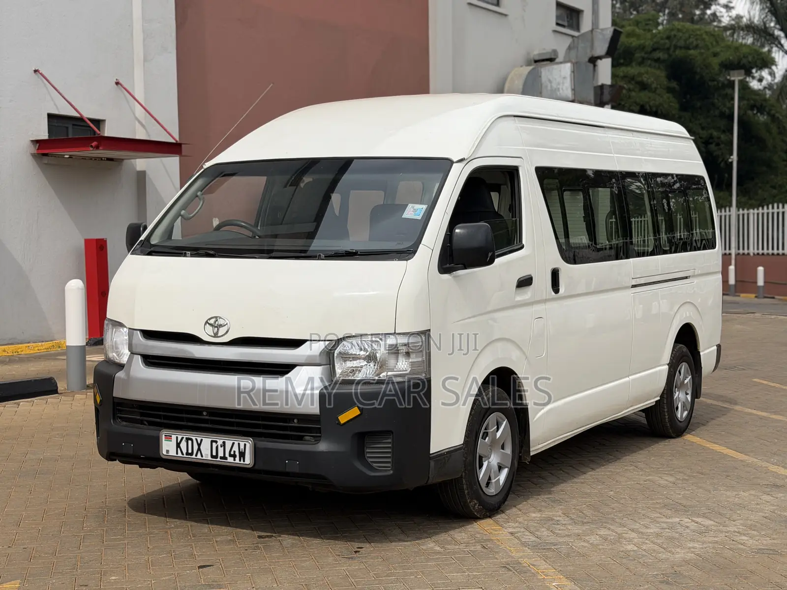 Toyota HiAce 2019 Black