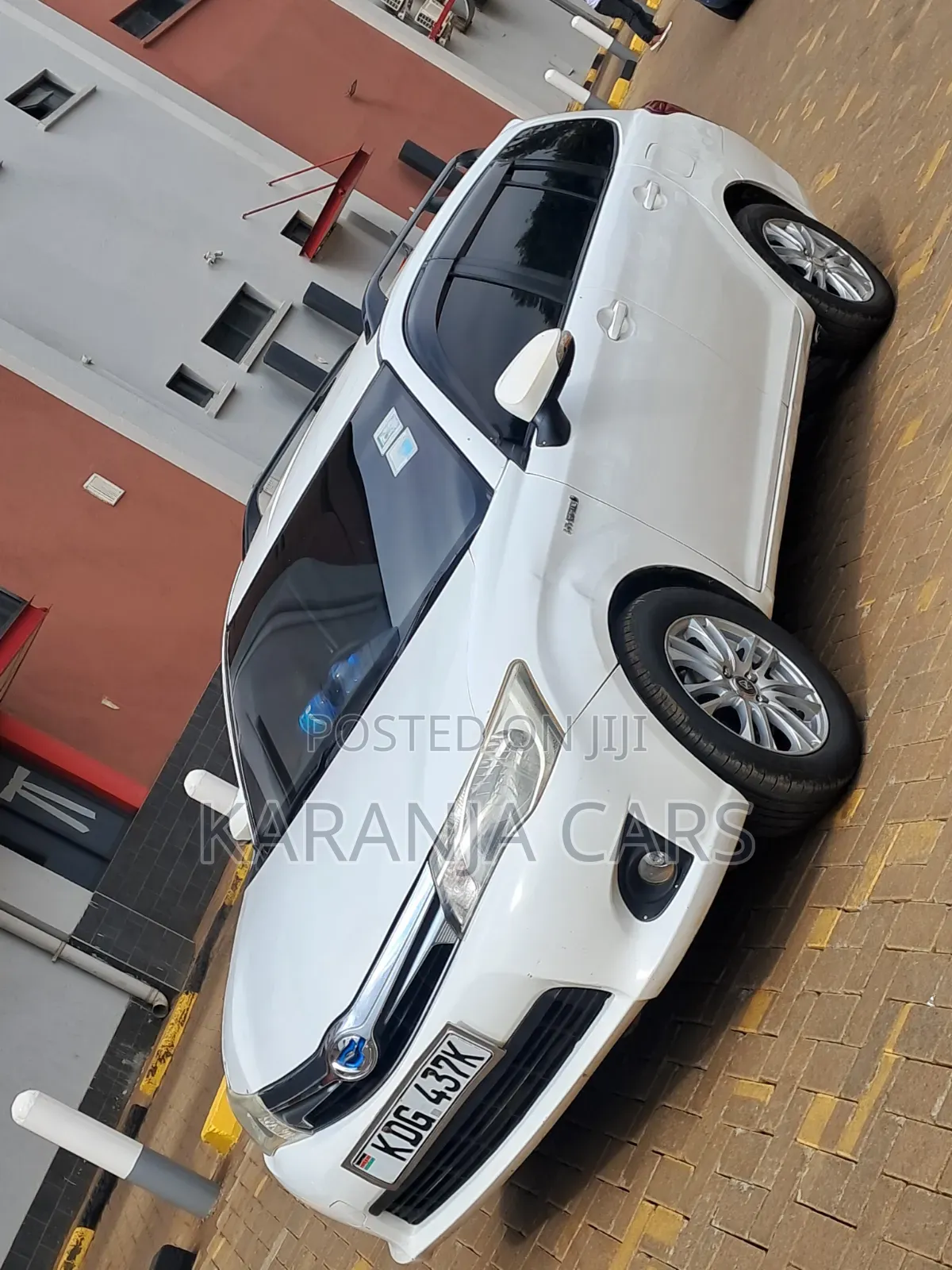 Toyota Corolla Fielder 1.5 Hybrid FWD 2014 White