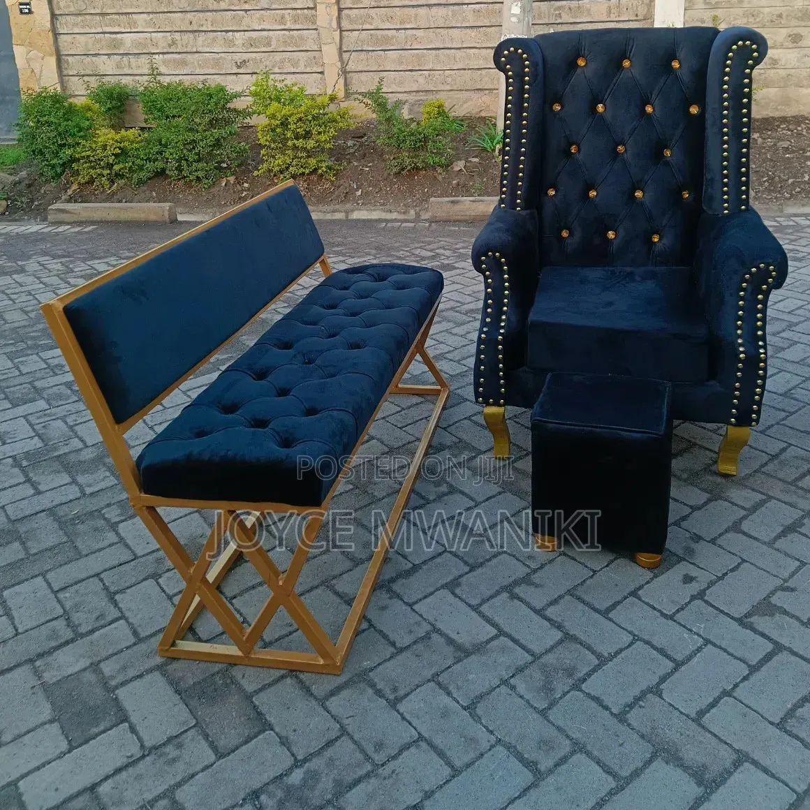 Pedicure Seat and a Salon Waiting Seat, Black