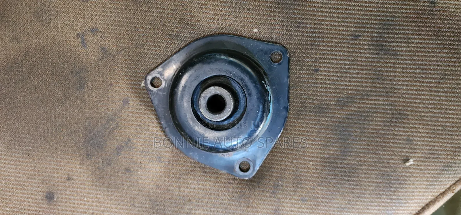 Nissan B15 Shock Mounting