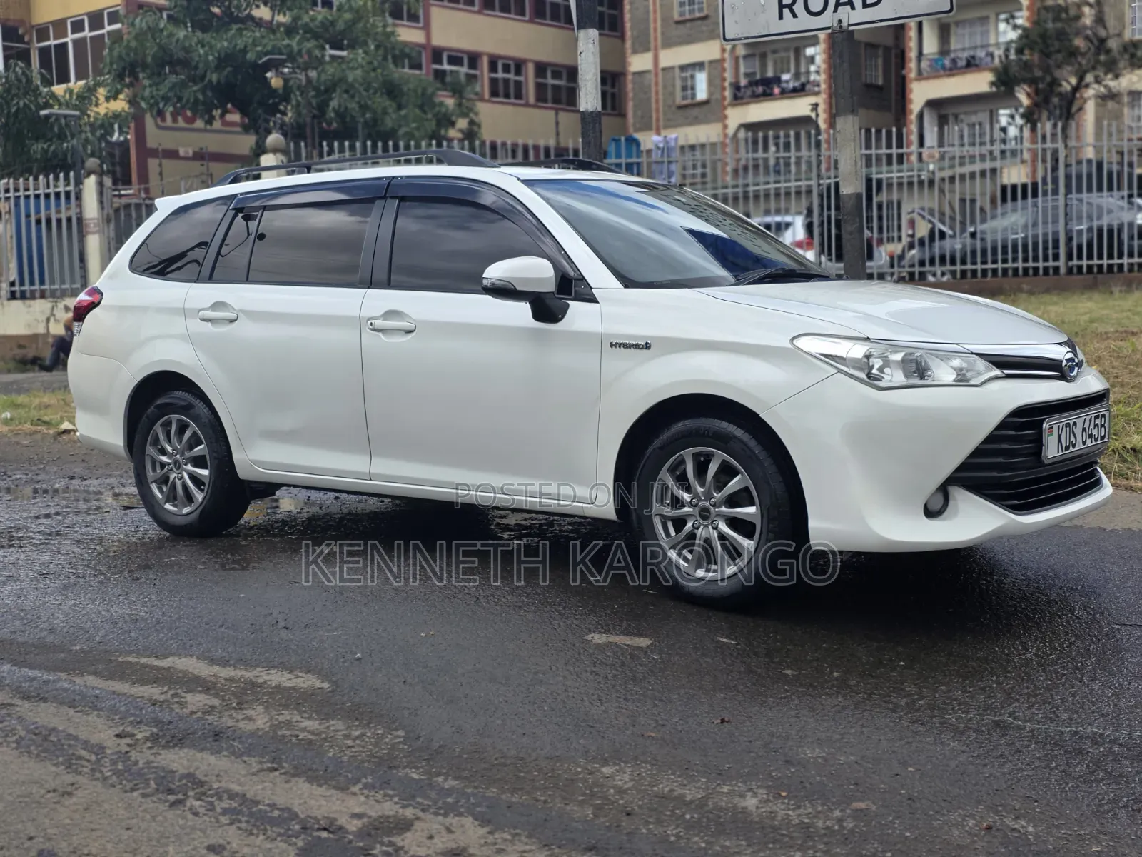 Toyota Corolla Fielder 2017 White