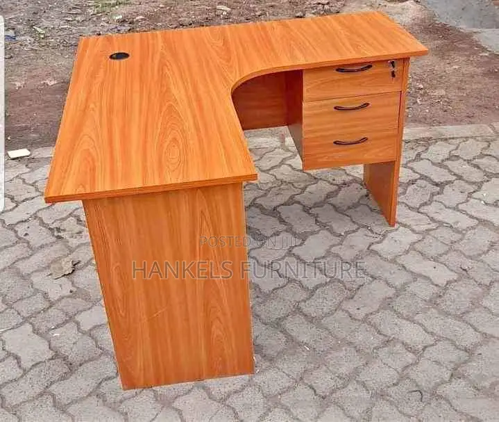 Curved Office Desk