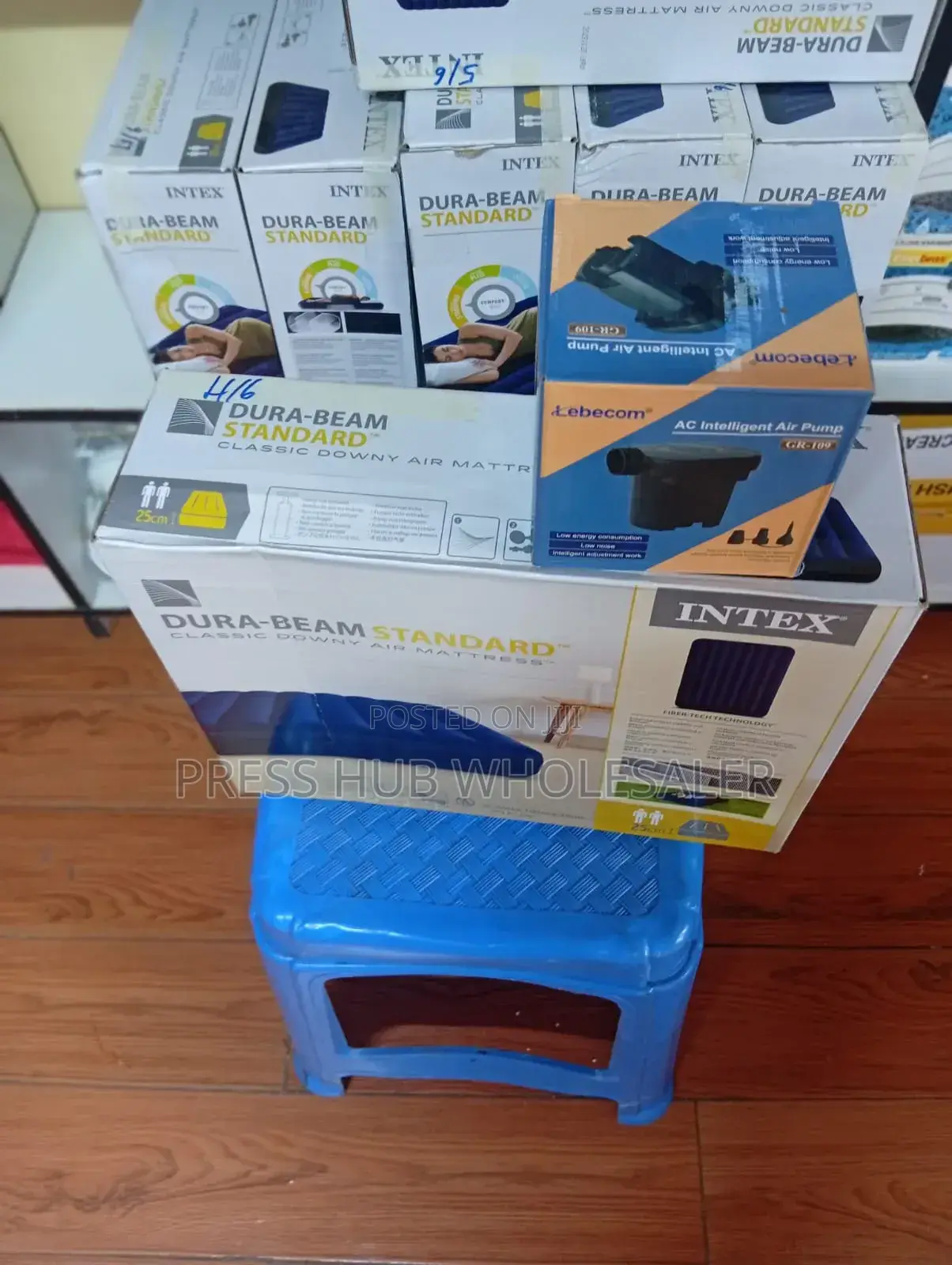 Intex Dura-Beam Standard Classic Downy Blue Air Mattress.