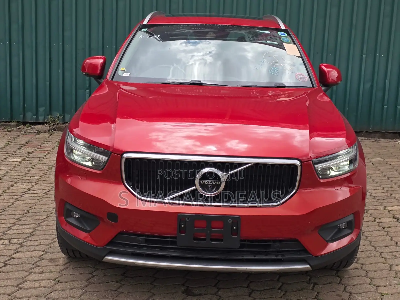 Volvo XC40 T3 Petrol FWD 2018 Red