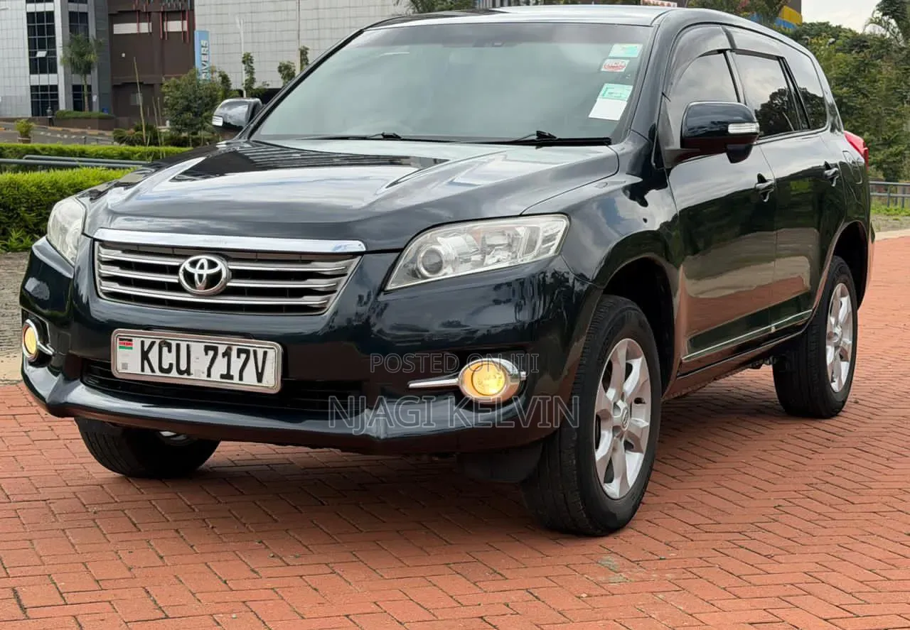 Toyota Vanguard 2013 Black