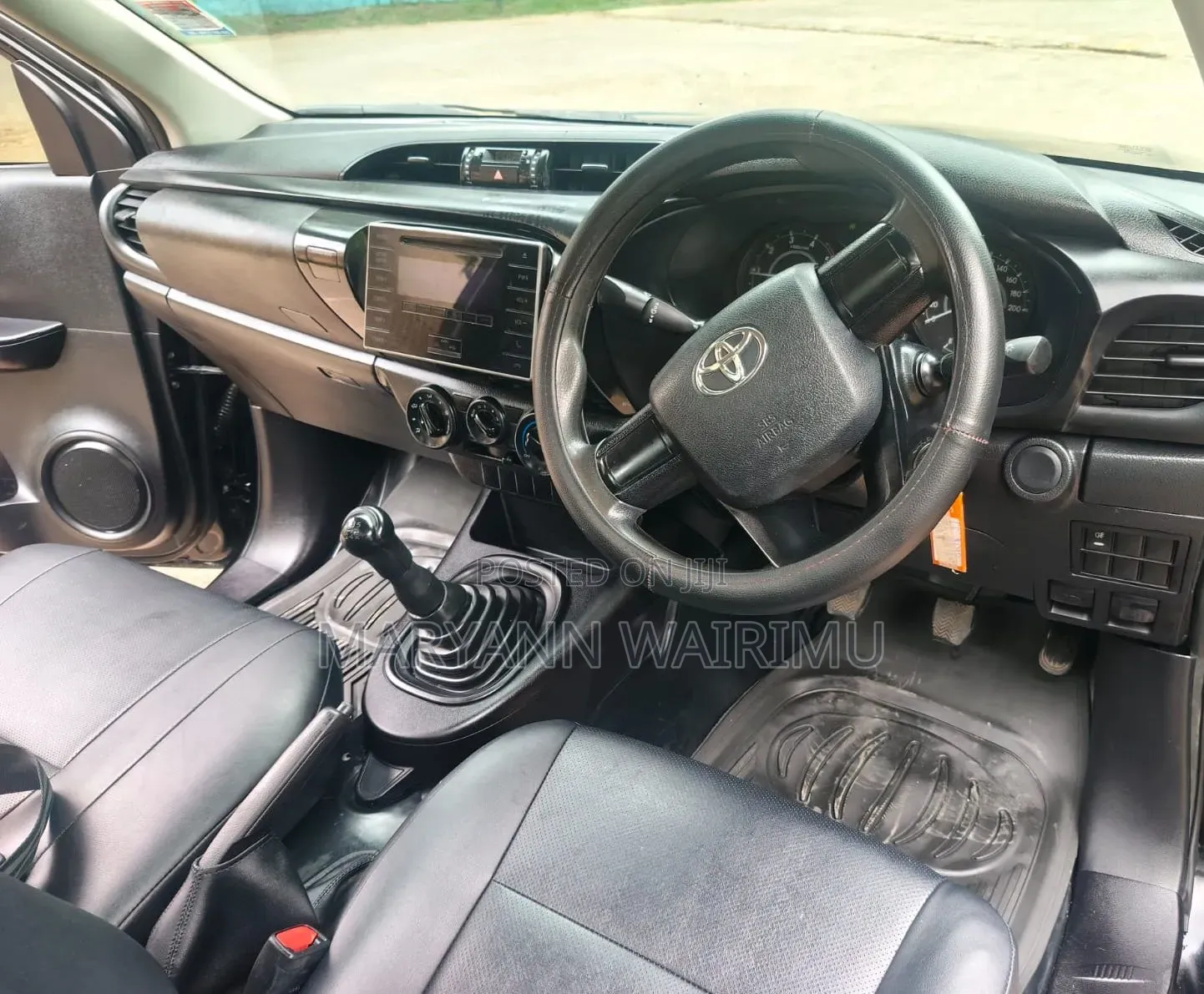 Toyota Hilux 2019 Black