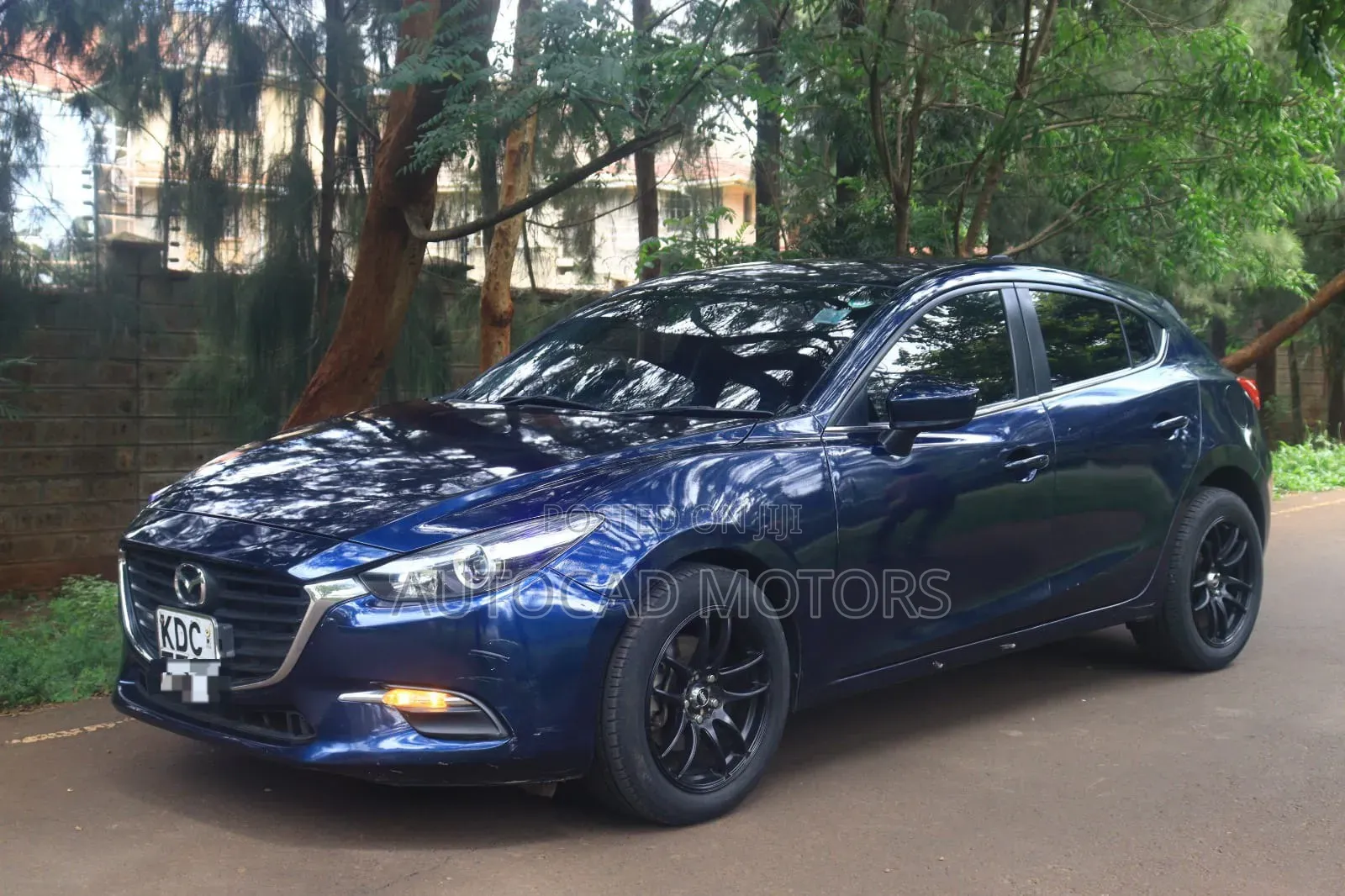 Mazda Axela SV Premium 2014 Blue