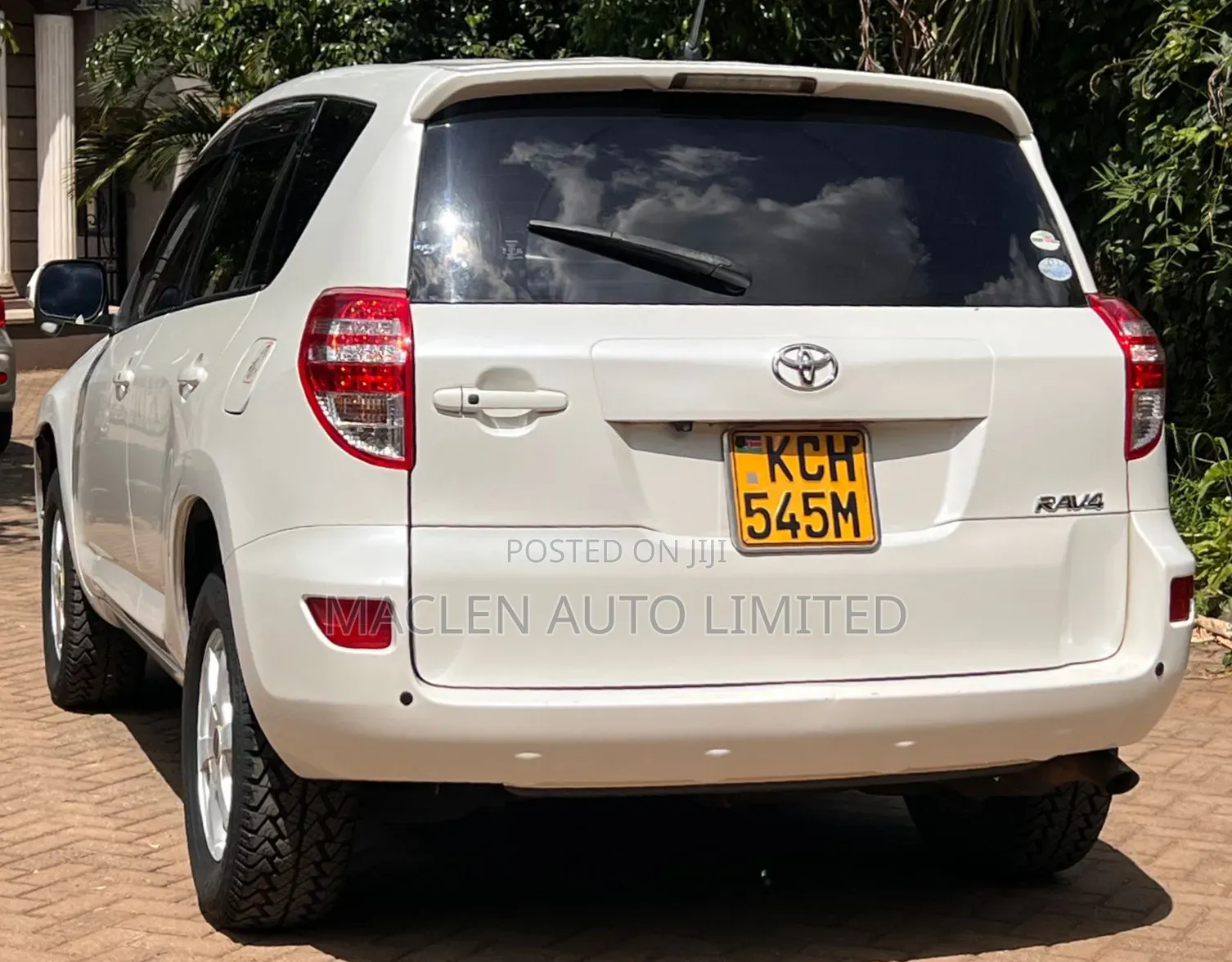 Toyota RAV4 2009 White