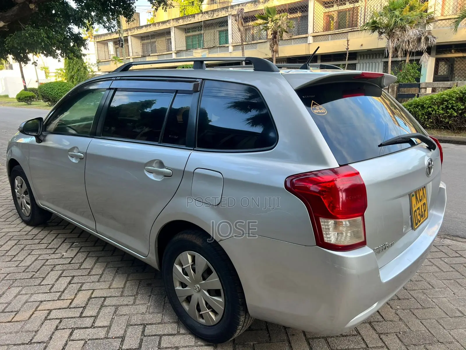 Toyota Corolla Fielder 2013 Silver