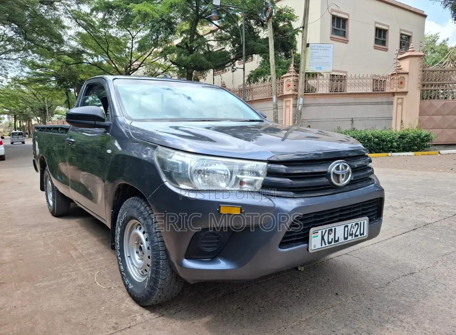 Toyota Hilux 2017 Matt Black
