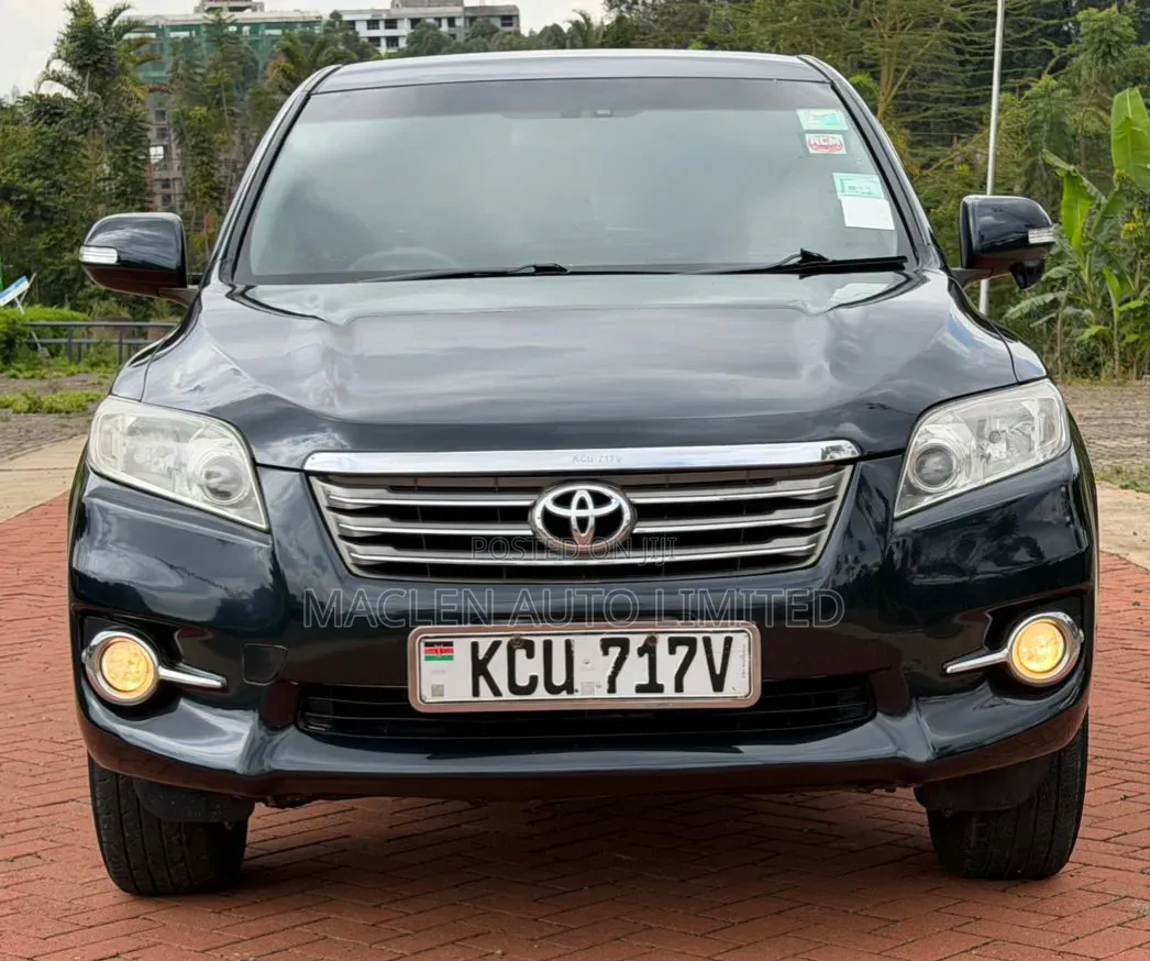 Toyota Vanguard 2013 Black