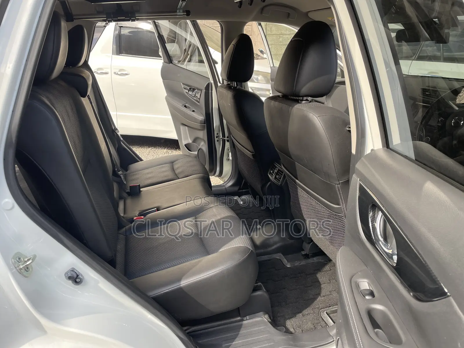 Nissan X-Trail 2.0 Petrol AWD 2019 White