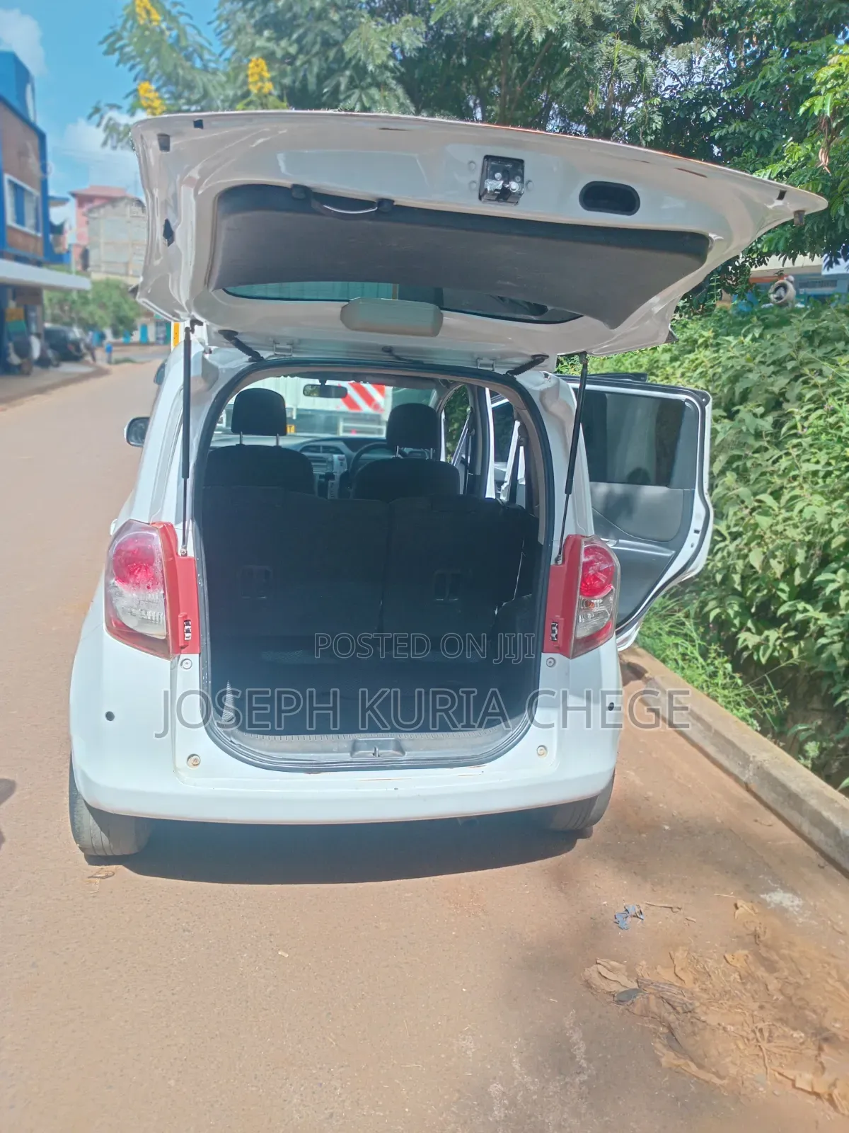 Toyota Ractis 2011 White
