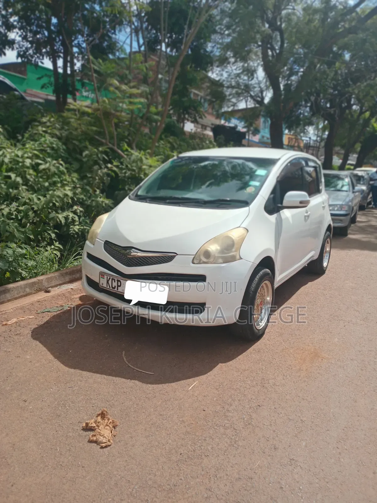 Toyota Ractis 2011 White