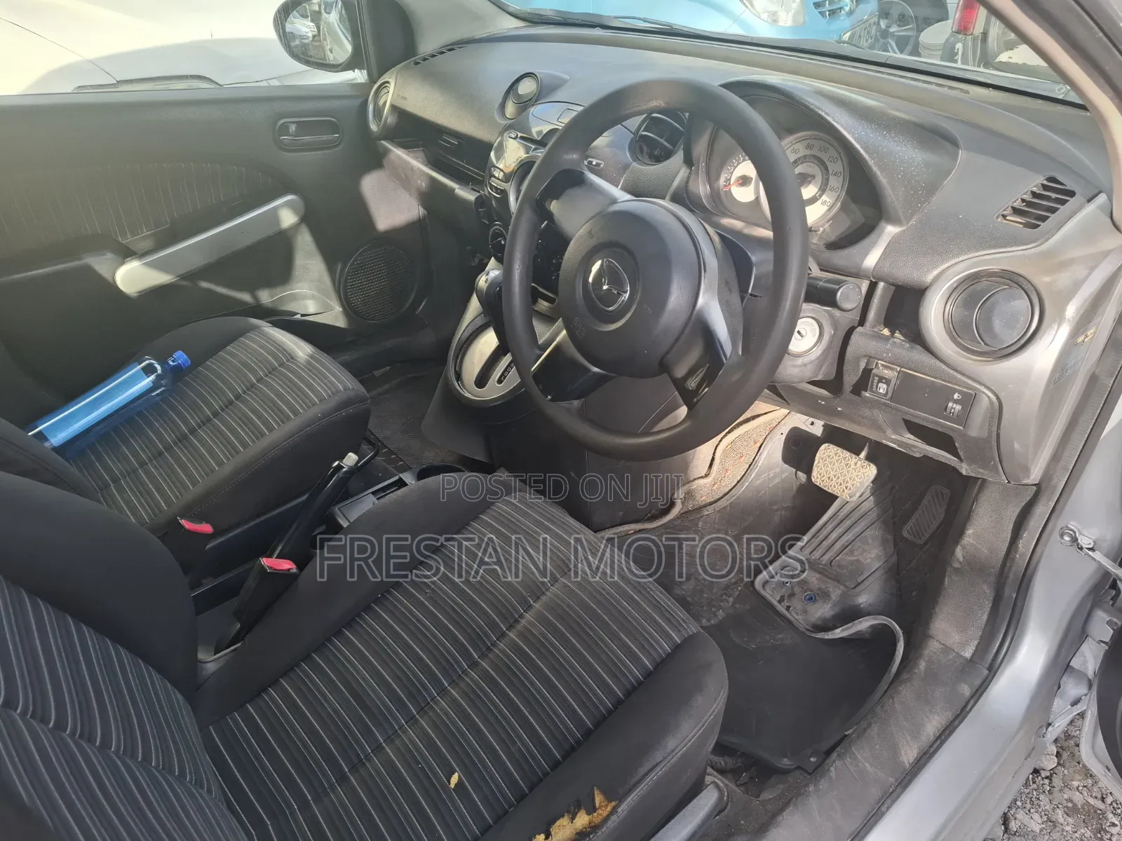 Mazda Demio 2011 Silver