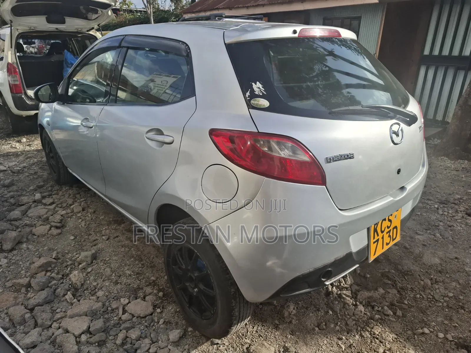 Mazda Demio 2011 Silver