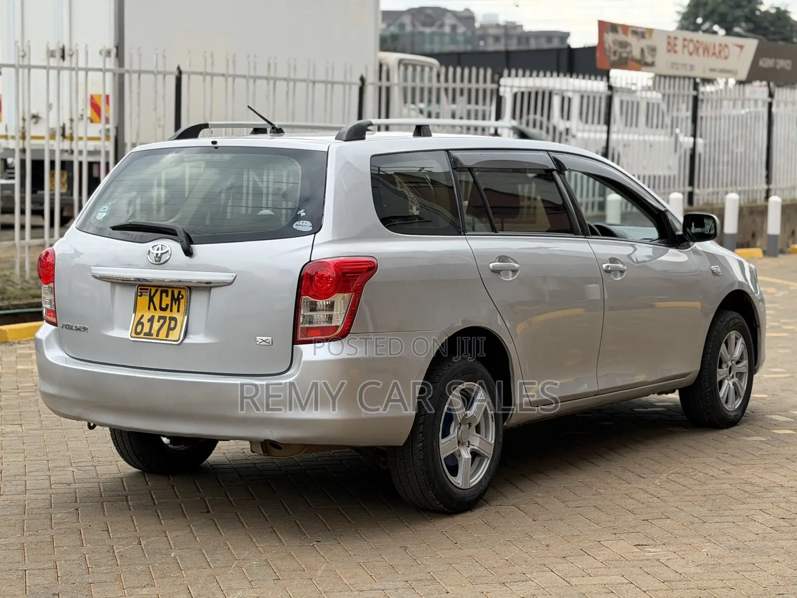 Toyota Corolla Fielder 2012 Silver