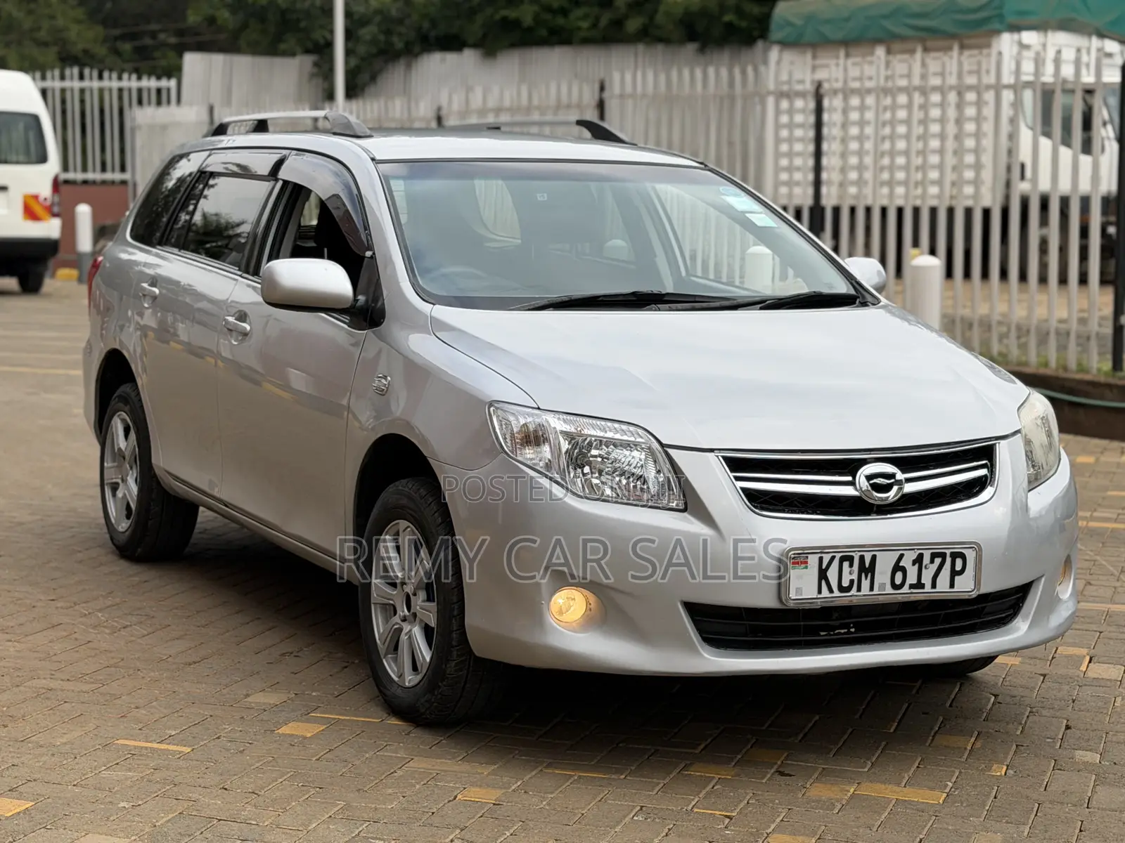 Toyota Corolla Fielder 2012 Silver