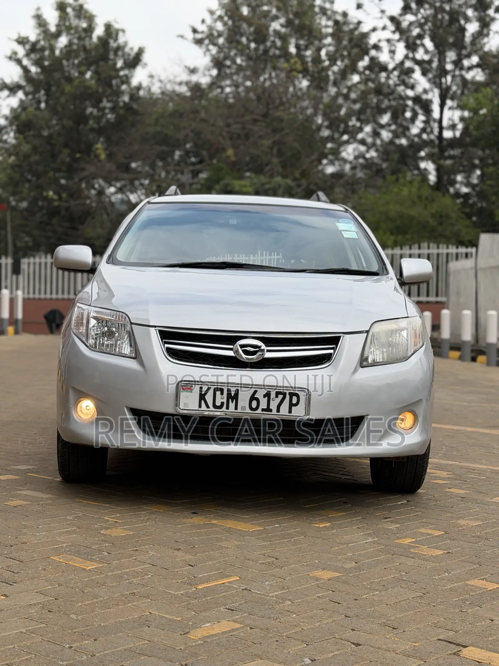 Toyota Corolla Fielder 2012 Silver