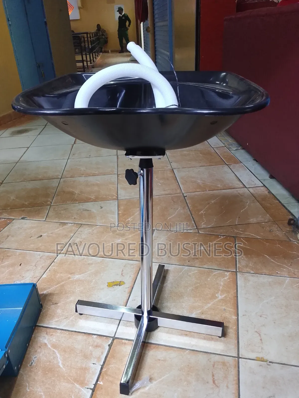 Brand New Salon Sink With The Stand / Durable Salon Sink With Tank