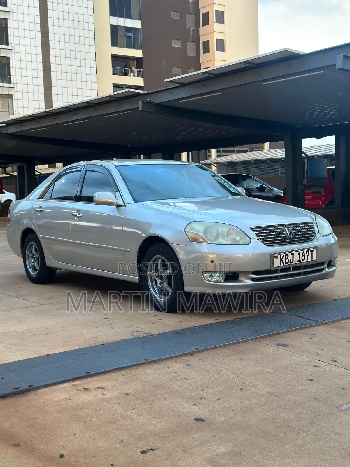 Toyota Mark II 2004 Silver