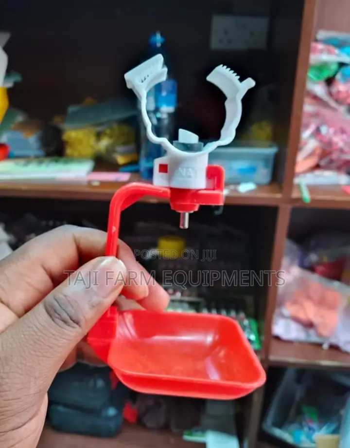 Single Cap Chicken Automatic Drinkers