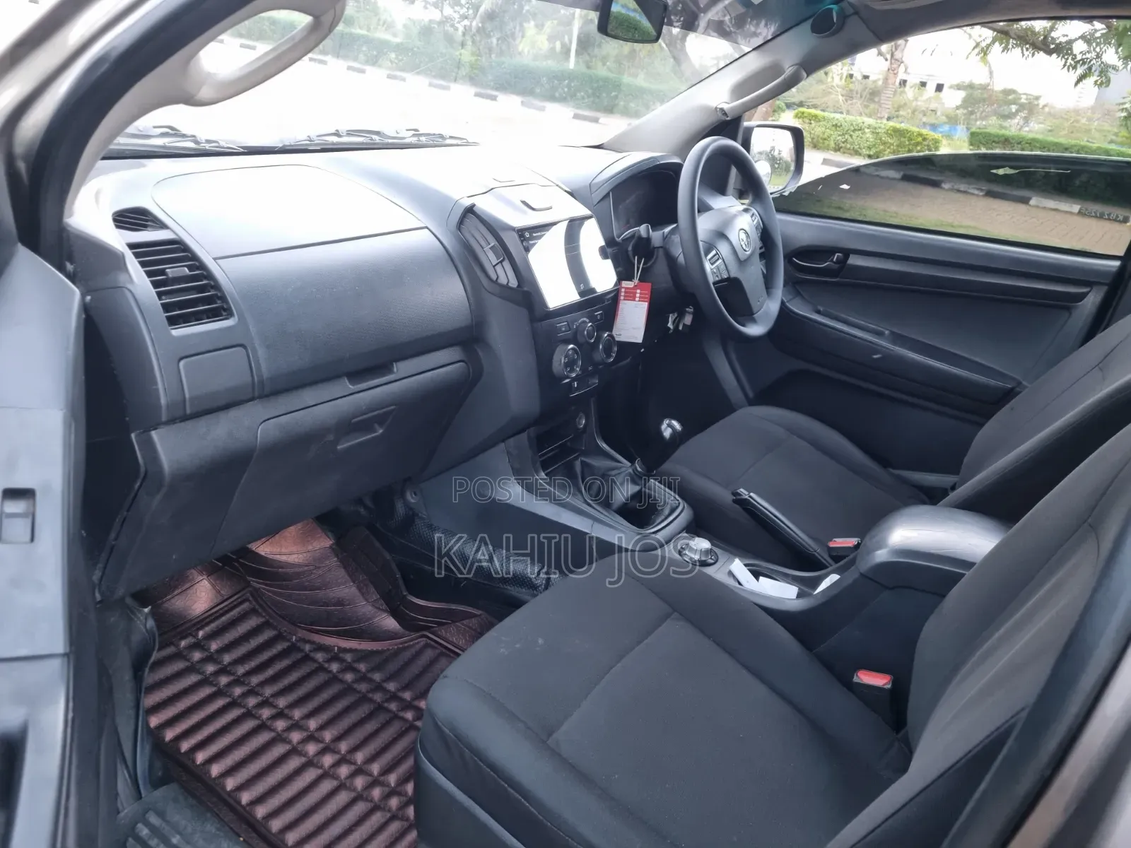 Isuzu D-MAX 2014 Gold