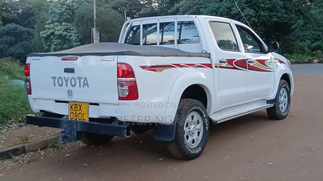 Toyota Hilux 3.0 D-4D Double Cab 4x4 Raider 2007 White