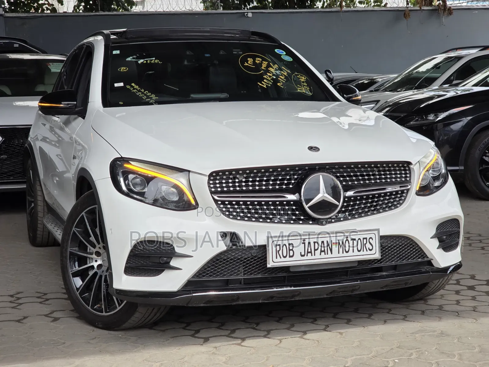 Mercedes-Benz GLC-Class 2019 Off white