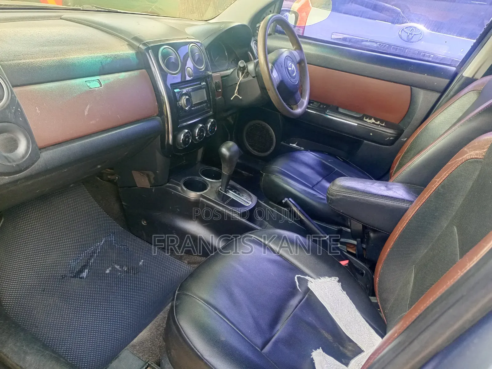 Mazda Verisa 2010