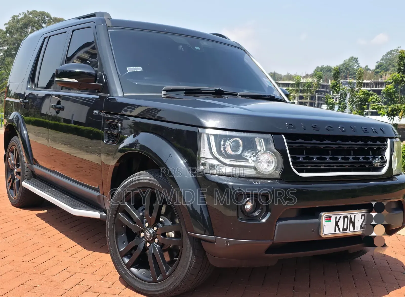 Land Rover Discovery 2016 Black