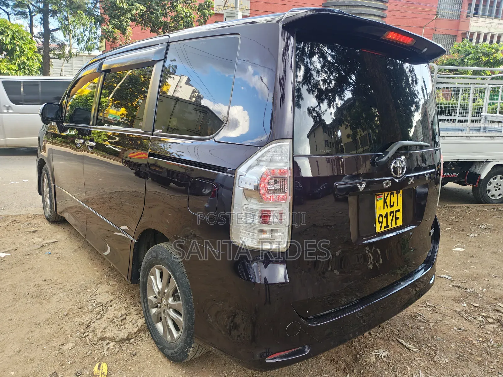 Toyota Voxy 2013 Purple
