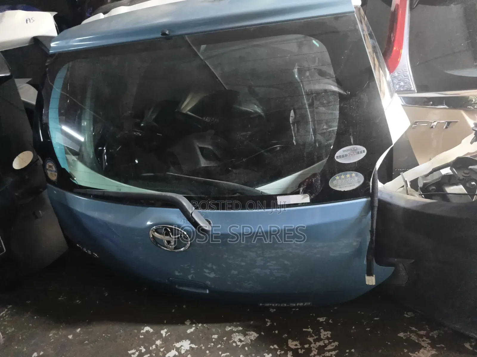 Toyota Passo 2012 Tailgate | Original, Clean Ready Fit