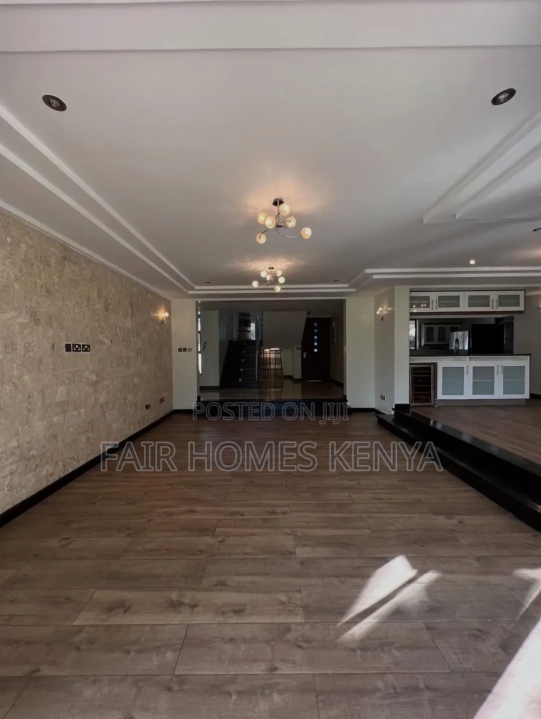 5bdrm Townhouse / Terrace in Lavington Green, Muthangari for rent