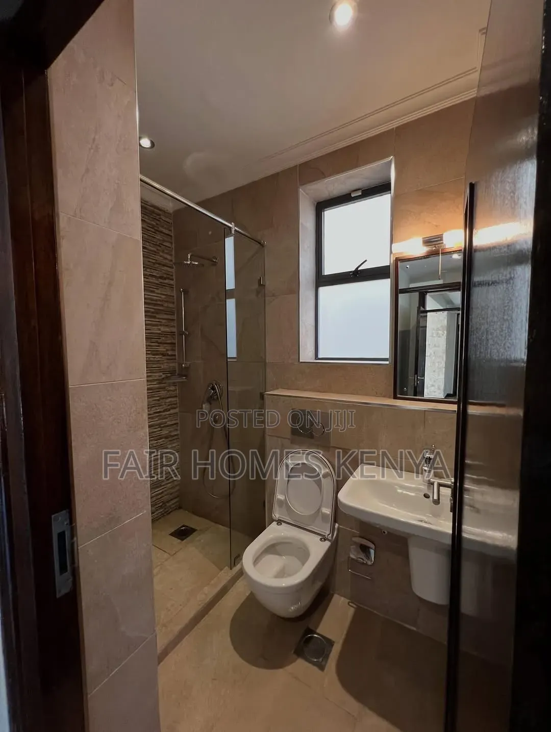 5bdrm Townhouse / Terrace in Lavington Green, Muthangari for rent